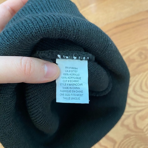 Elements plain black beanie - Picture 2 of 4